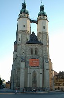  The Church of Our Lady, better known as the Market Church (Marienkirche or Marktkirche) with its twin Hausmann towers.